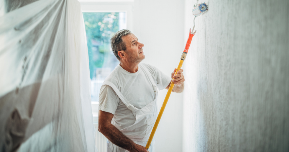 How Do You Professionally Paint The Interior Of A House? Mastering the